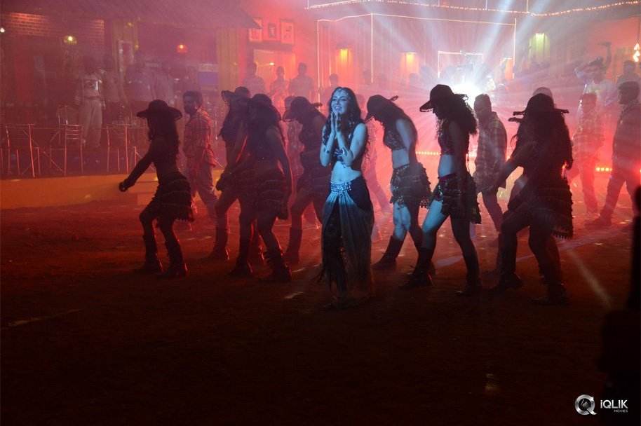 Thikka-Movie-Song-Coverage